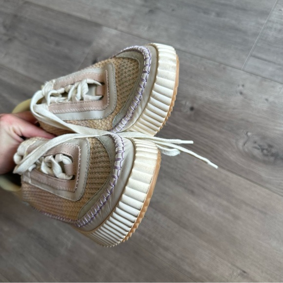 EUC Dolce Vita Dolen Crochet pastel sneaker - size 10 - Picture 6 of 10